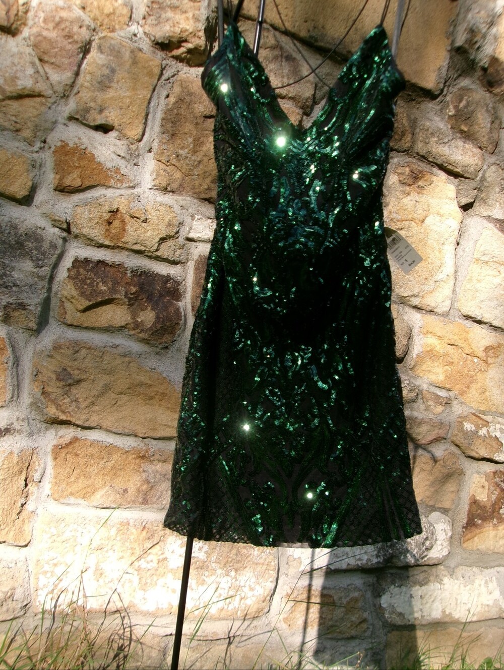Windsor Emerald Green Sequin Mini Dress with Strappy V-Neck Size S - Picture 1 of 8